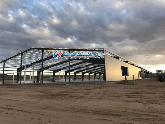 पीईबी बिल्डिंग मेटल लाइट स्टील स्ट्रक्चर वेयरहाउस वर्कशॉप