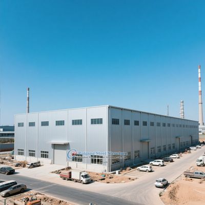 इंसुलेटेड पैनल और लाइट स्टील के साथ अनुकूलित पूर्वनिर्मित स्टील स्ट्रक्चर वेयरहाउस बिल्डिंग